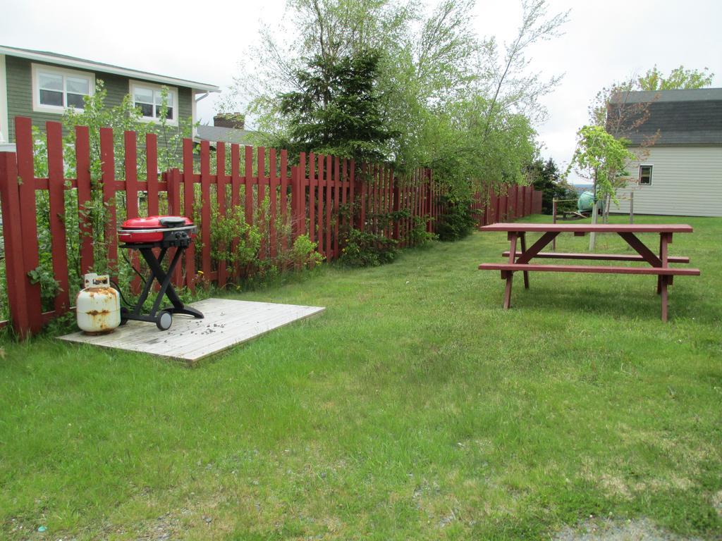 Comerford'S Ocean View Suites Holyrood المظهر الخارجي الصورة