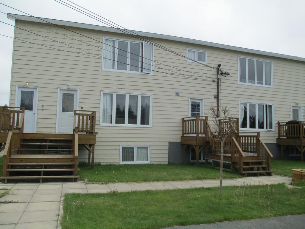 Comerford'S Ocean View Suites Holyrood المظهر الخارجي الصورة