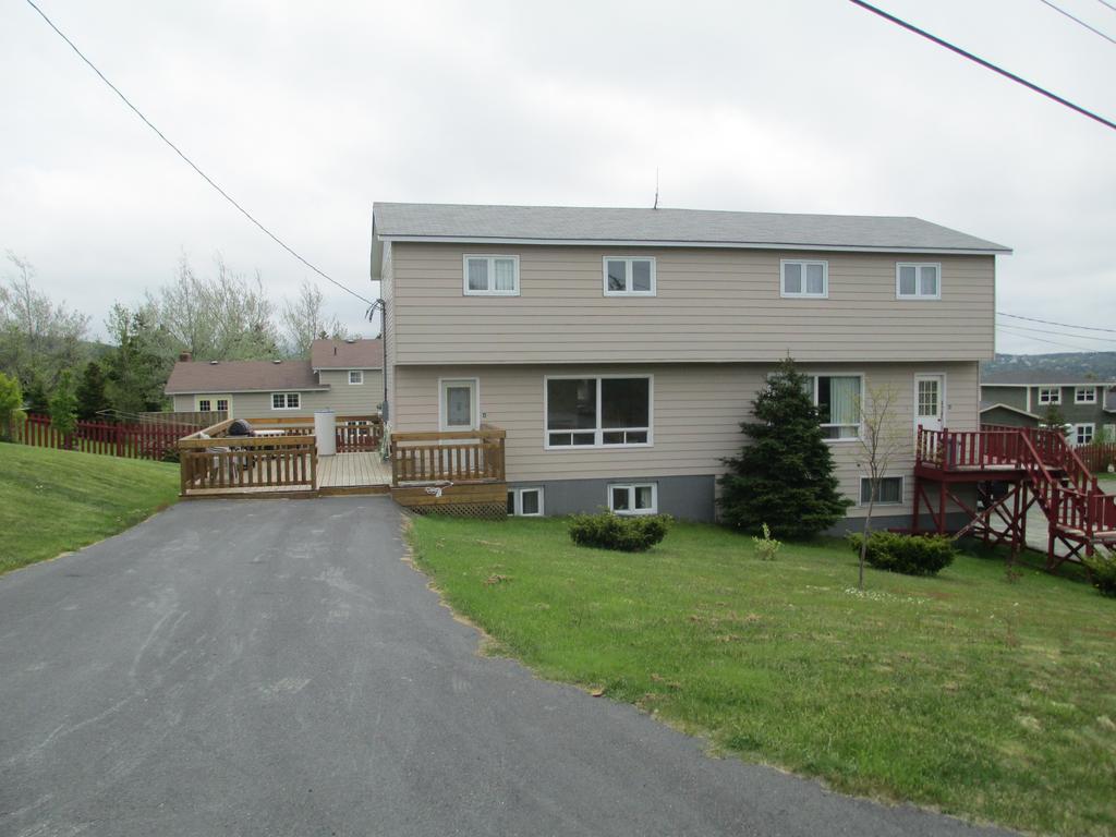 Comerford'S Ocean View Suites Holyrood المظهر الخارجي الصورة
