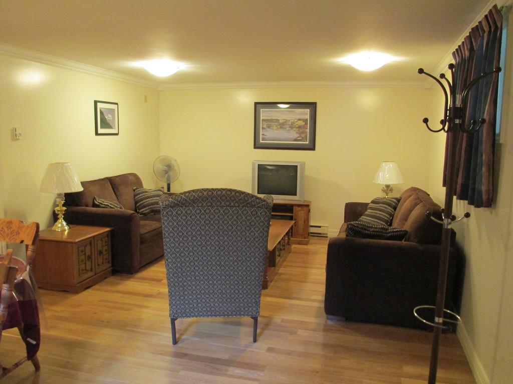 Comerford'S Ocean View Suites Holyrood المظهر الخارجي الصورة