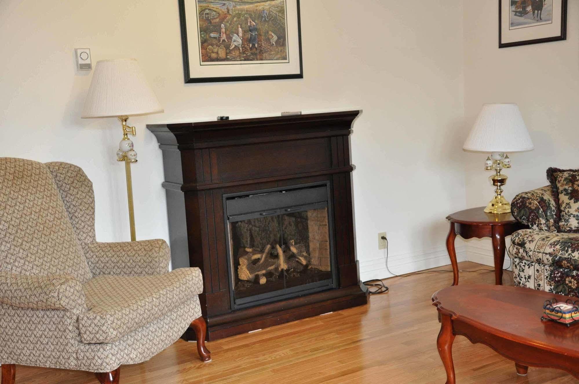 Comerford'S Ocean View Suites Holyrood المظهر الخارجي الصورة